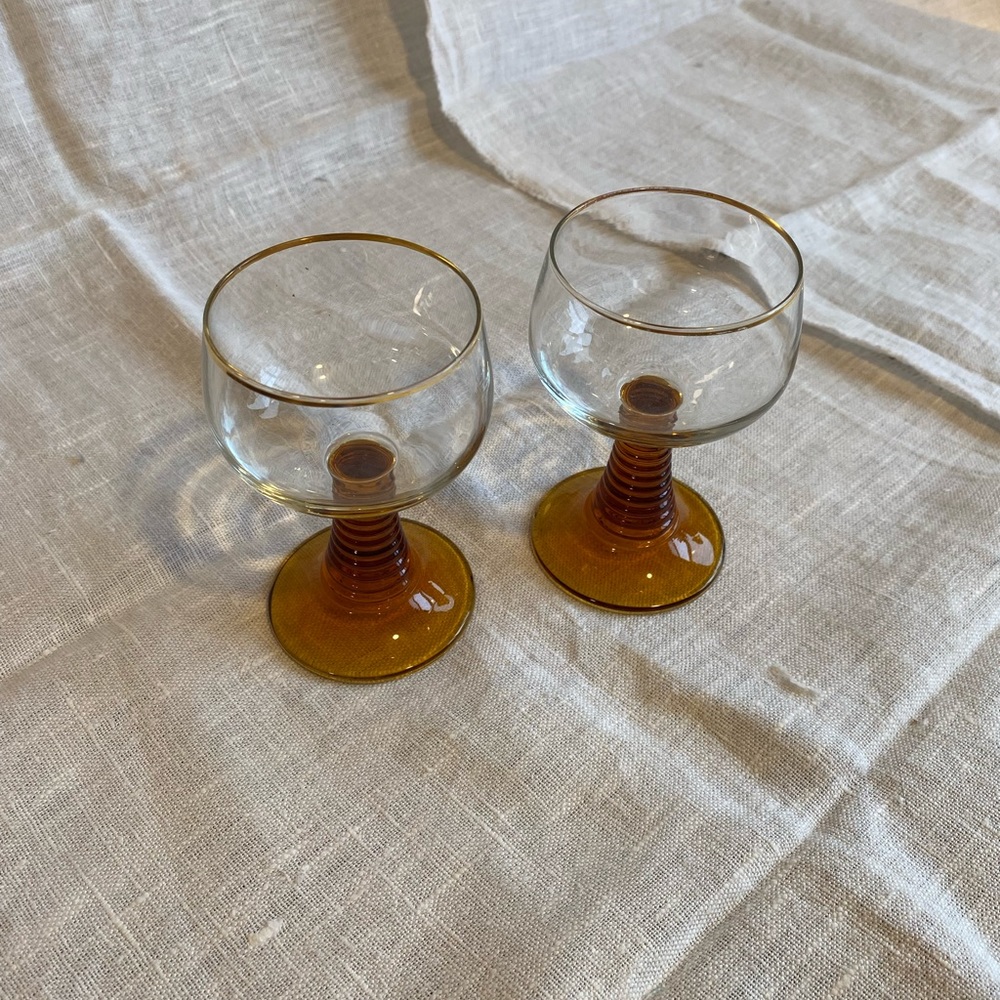 2 roemer style white wine glasses